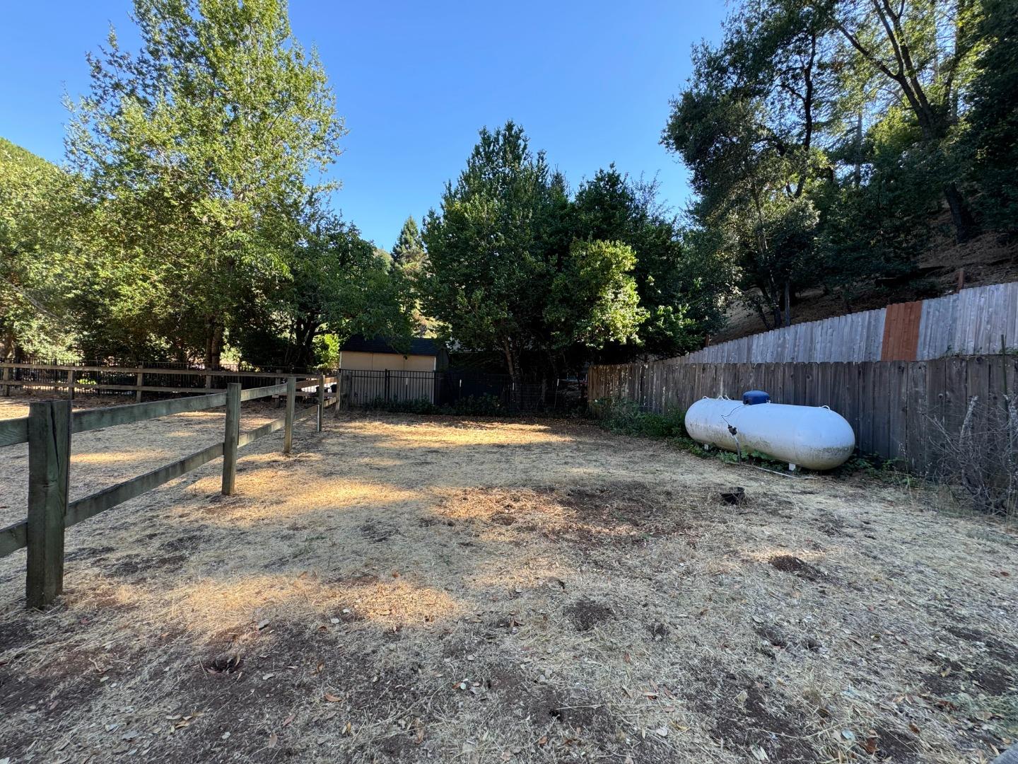 Detail Gallery Image 24 of 37 For 27140 Moody Rd, Los Altos Hills,  CA 94022 - 3 Beds | 2 Baths