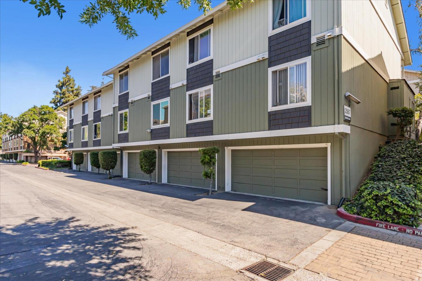 Detail Gallery Image 1 of 18 For 2567 Easton Ln #23,  San Jose,  CA 95133 - 2 Beds | 2 Baths