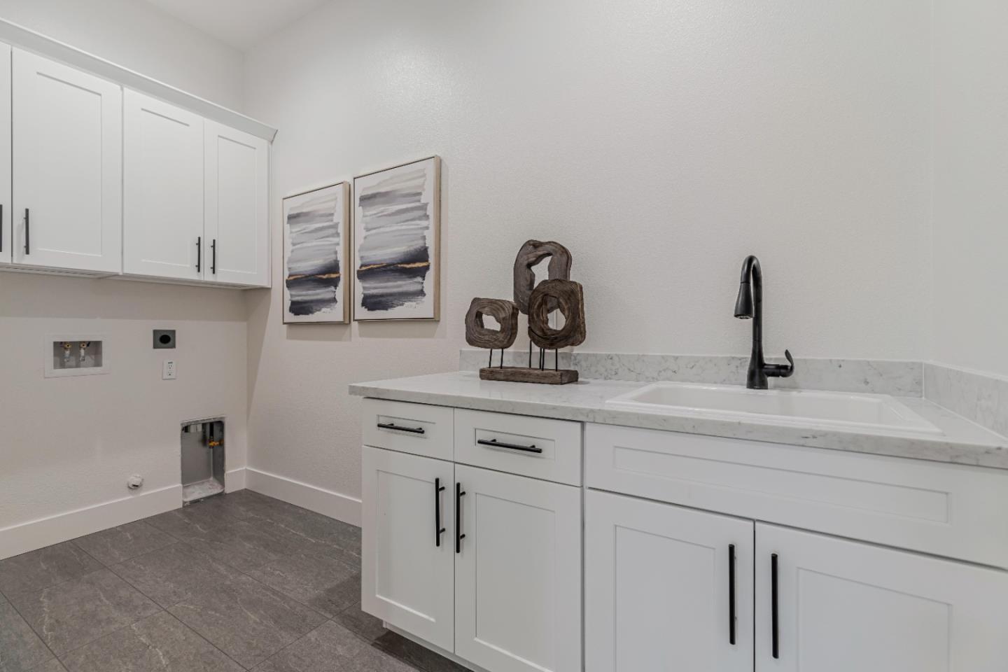 Detail Gallery Image 38 of 86 For 16915 Brut Ln, Morgan Hill,  CA 95037 - 4 Beds | 2/1 Baths