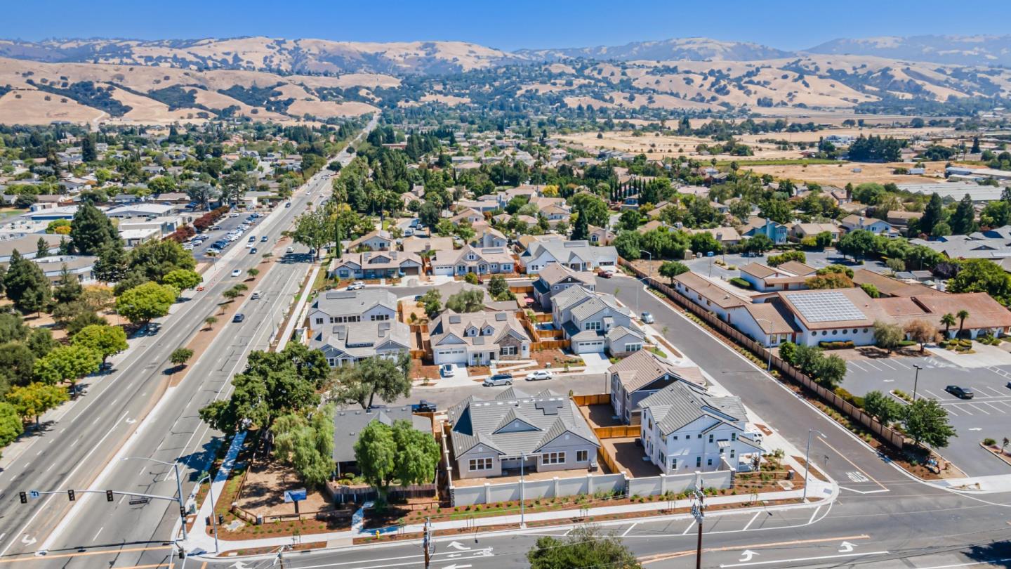 Detail Gallery Image 54 of 86 For 16915 Brut Ln, Morgan Hill,  CA 95037 - 4 Beds | 2/1 Baths