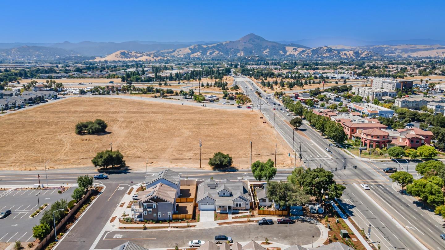 Detail Gallery Image 56 of 86 For 16915 Brut Ln, Morgan Hill,  CA 95037 - 4 Beds | 2/1 Baths