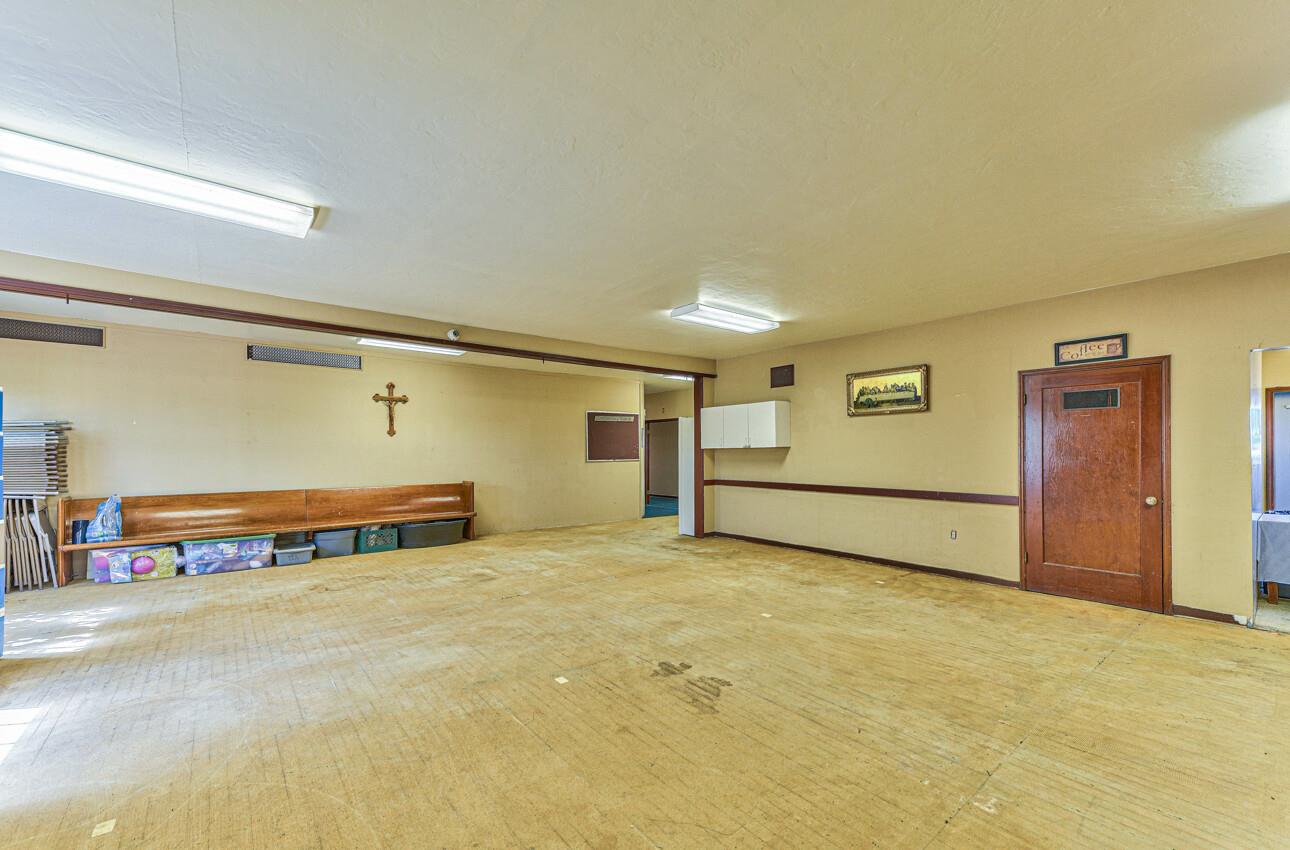 326 Park Street, Salinas, California 93901, ,Commercial Sale,For Sale,326 Park Street,ML81978817