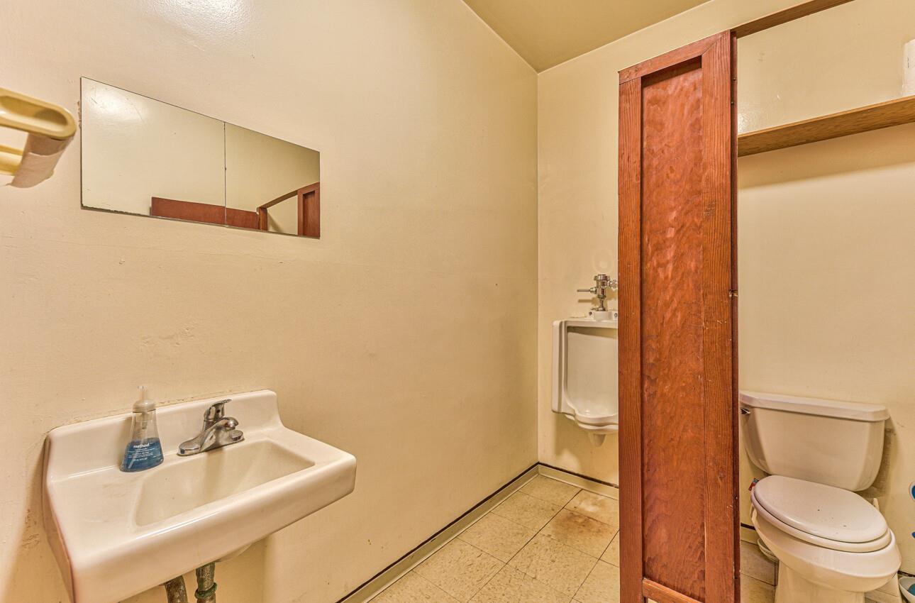 326 Park Street, Salinas, California 93901, ,Commercial Sale,For Sale,326 Park Street,ML81978817