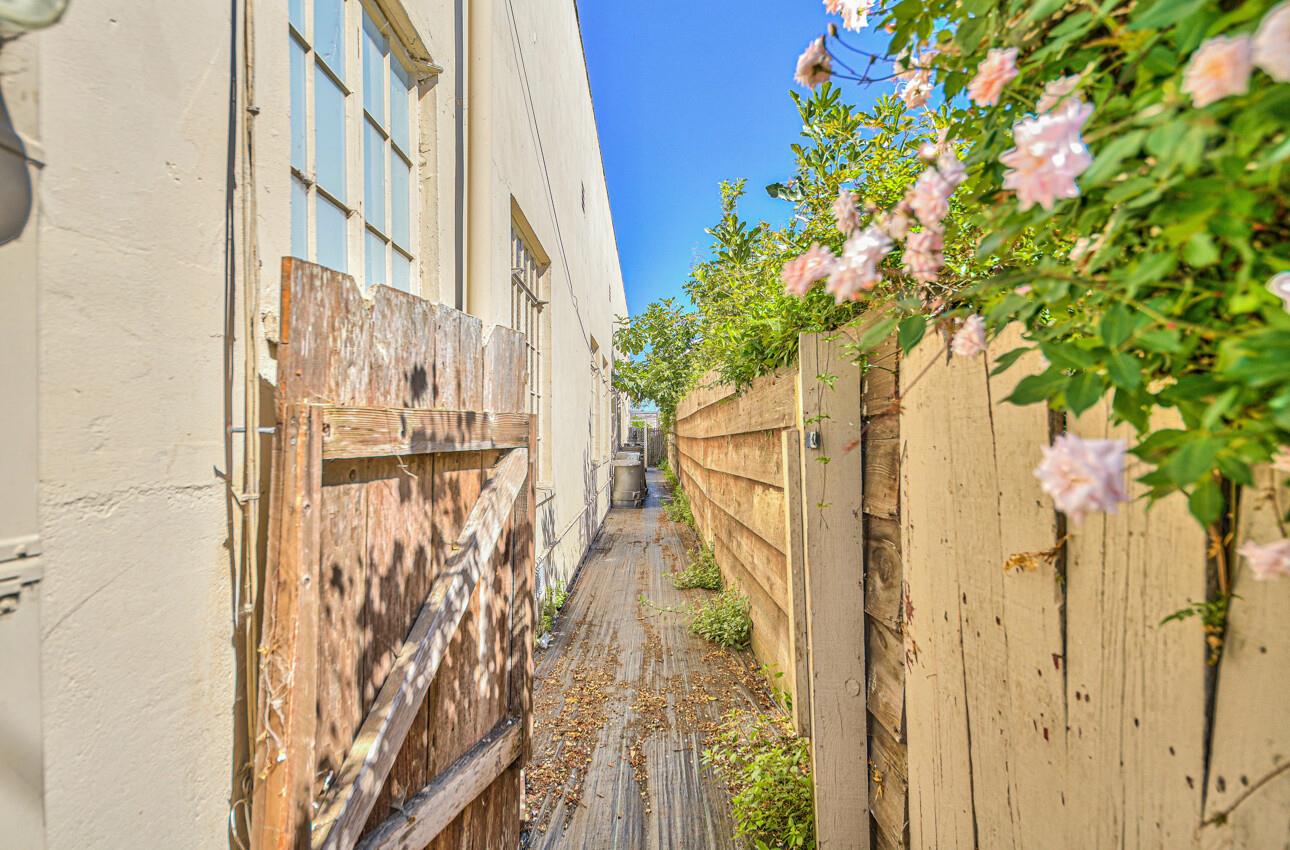 326 Park Street, Salinas, California 93901, ,Commercial Sale,For Sale,326 Park Street,ML81978817
