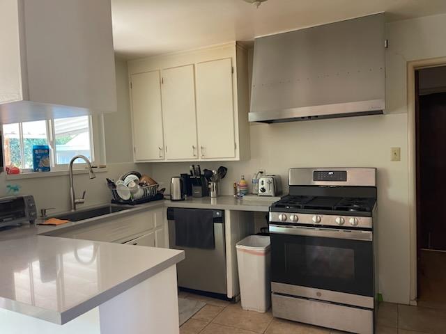 1120 Davis Street, Redwood City, California 94061, ,Residential Income,For Sale,1120 Davis Street,ML81978831