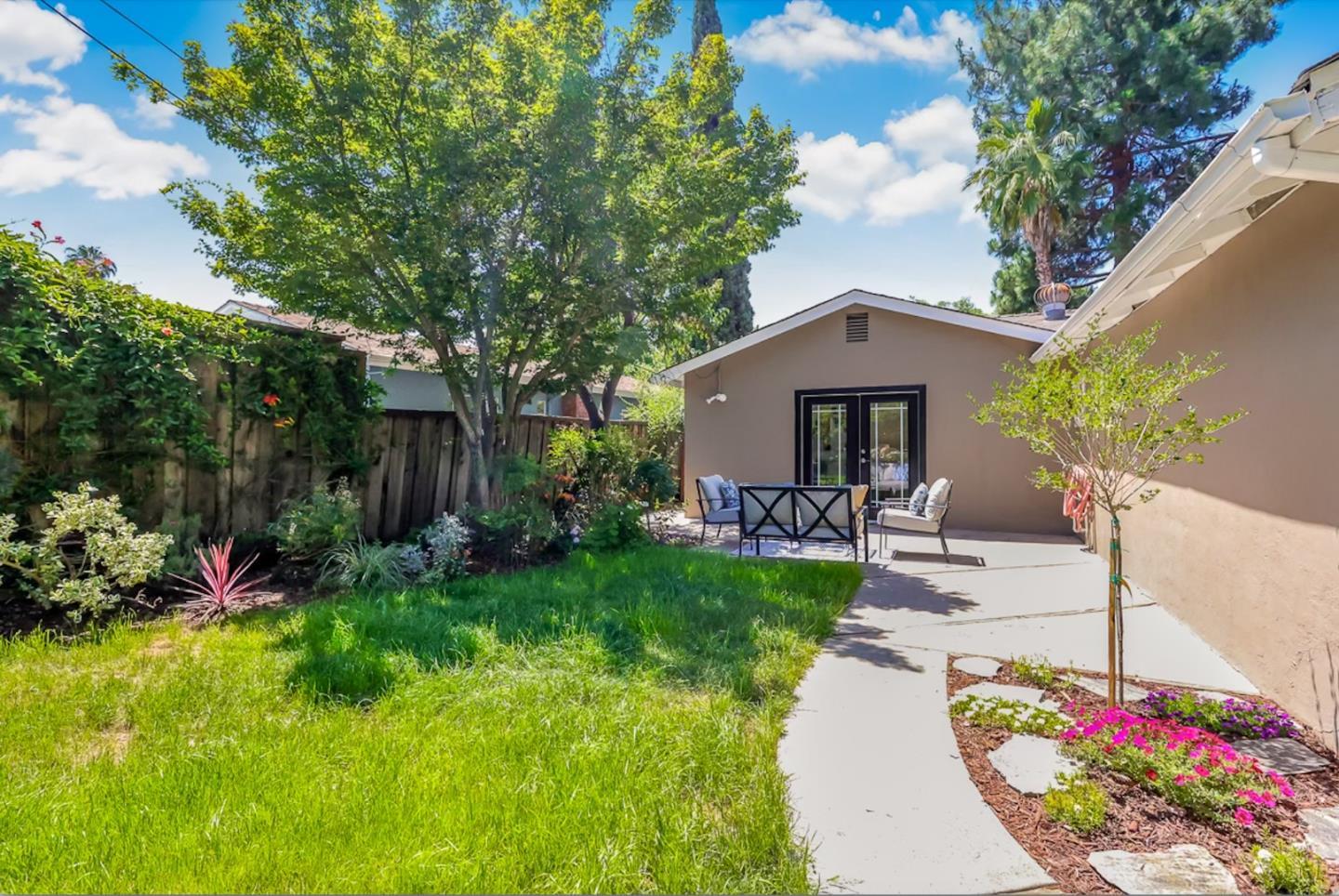 Detail Gallery Image 32 of 42 For 101 Arroyo Grande Way, Los Gatos,  CA 95032 - 3 Beds | 2 Baths