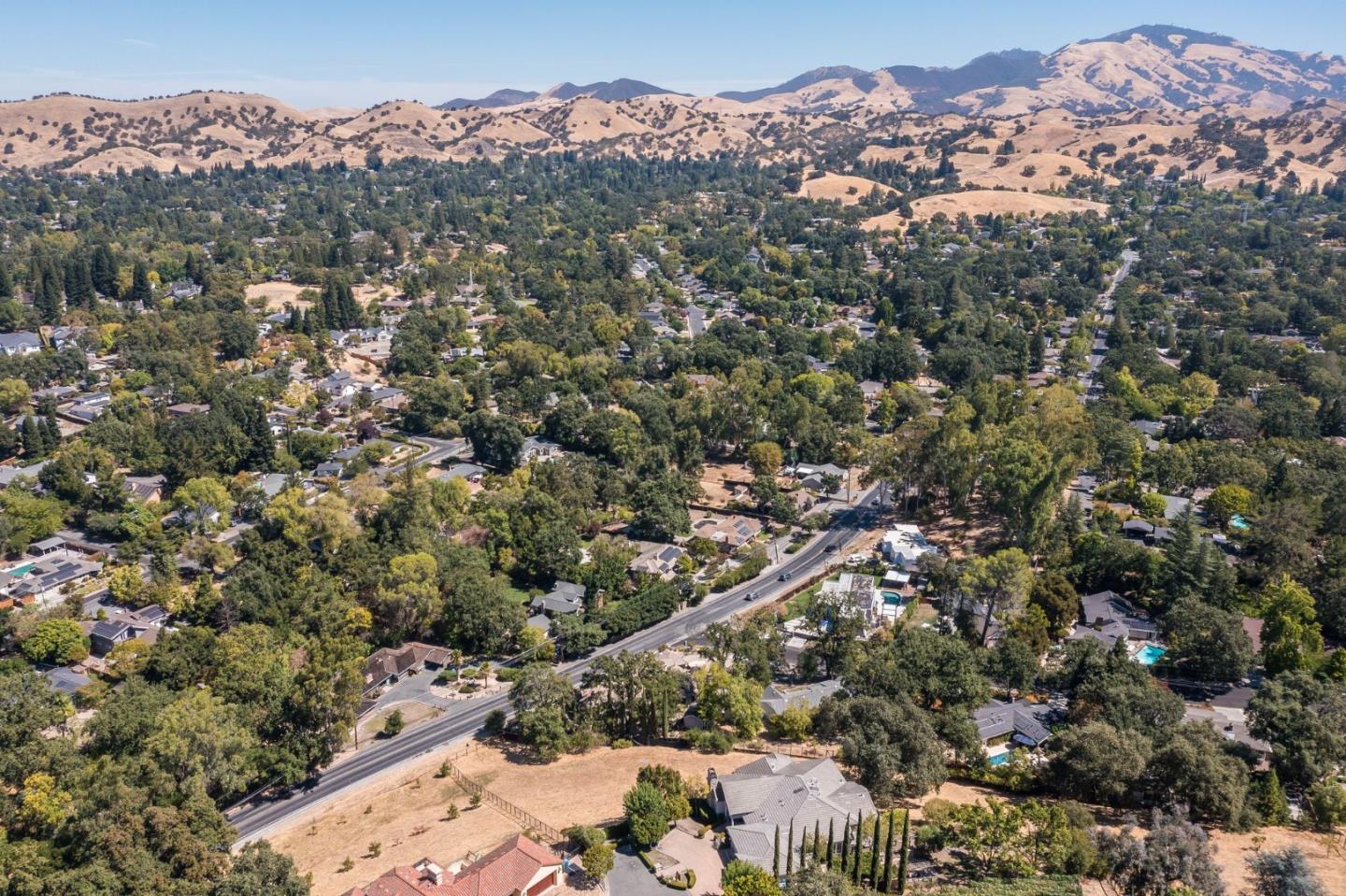 Detail Gallery Image 74 of 95 For 628 Sugarloaf Ct, Walnut Creek,  CA 94596 - 5 Beds | 3/1 Baths