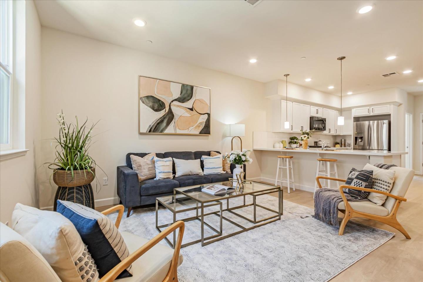 Detail Gallery Image 1 of 1 For 1025 Gabbiano Ln #4,  San Jose,  CA 95131 - 4 Beds | 3/1 Baths