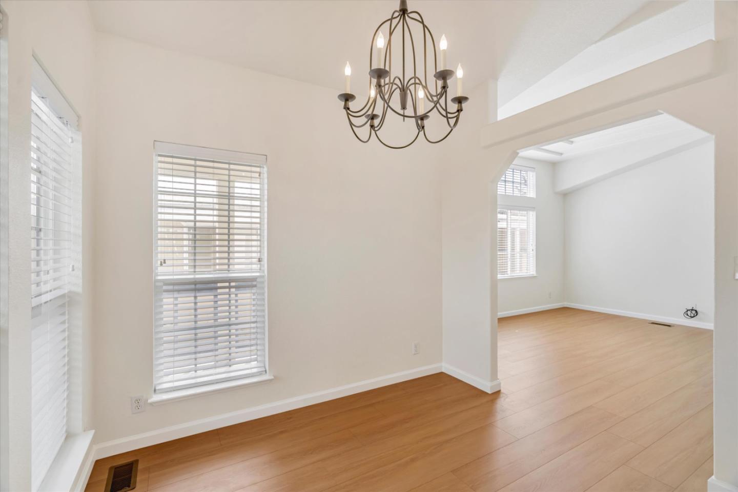 Detail Gallery Image 17 of 44 For 1050 Borregas Ave #99,  Sunnyvale,  CA 94089 - 3 Beds | 2 Baths