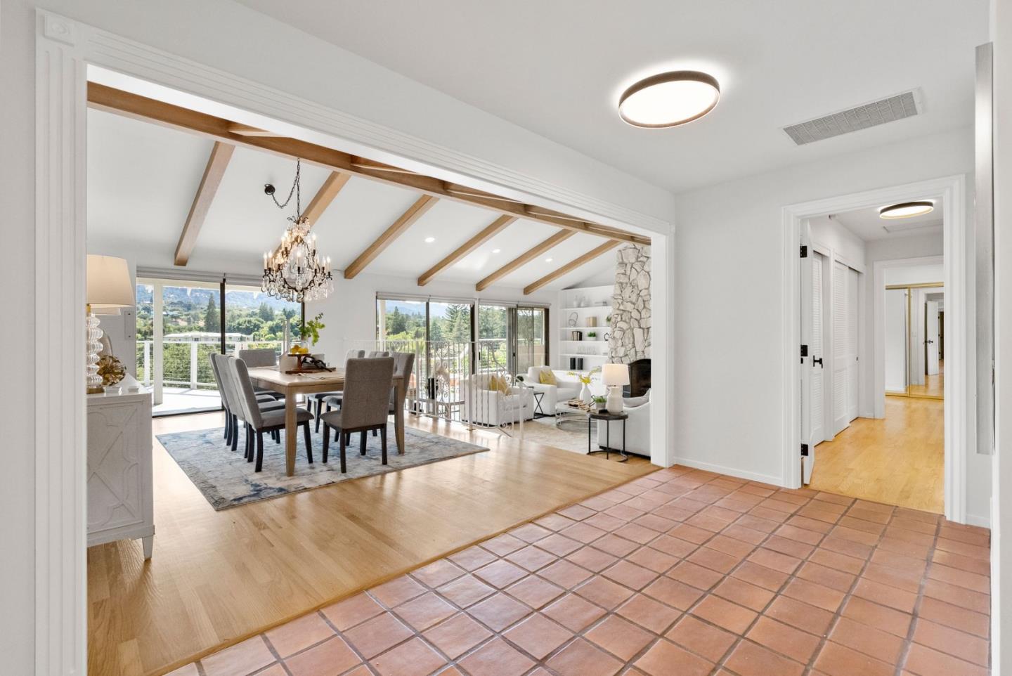 Detail Gallery Image 7 of 47 For 1086 Valley View Ct, Los Altos,  CA 94024 - 3 Beds | 2/1 Baths