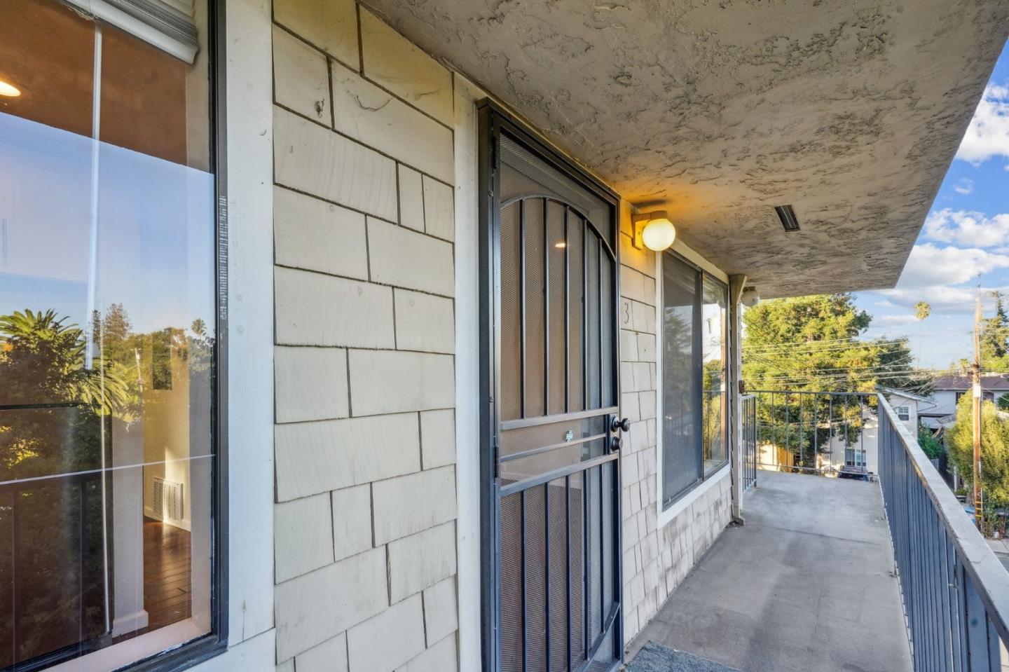 Detail Gallery Image 19 of 25 For 2824 Marlborough Ave #3,  Redwood City,  CA 94063 - 2 Beds | 1 Baths