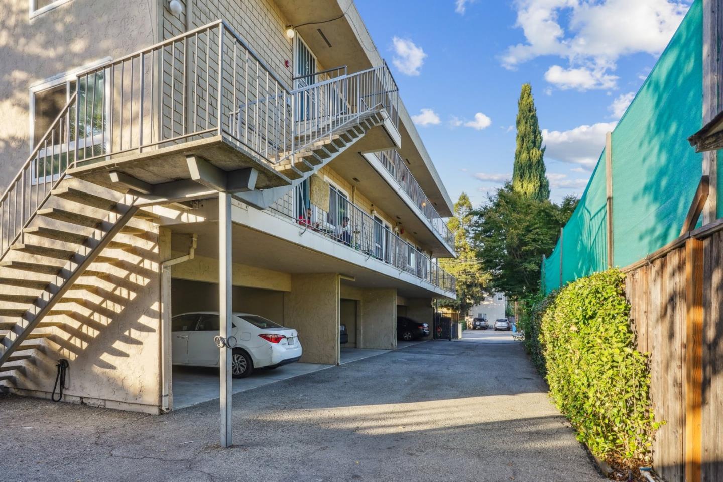 Detail Gallery Image 22 of 25 For 2824 Marlborough Ave #3,  Redwood City,  CA 94063 - 2 Beds | 1 Baths