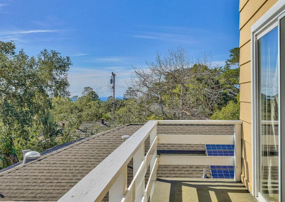 Detail Gallery Image 5 of 15 For 3196 Serra Ave a,  Carmel,  CA 93923 - 3 Beds | 1 Baths