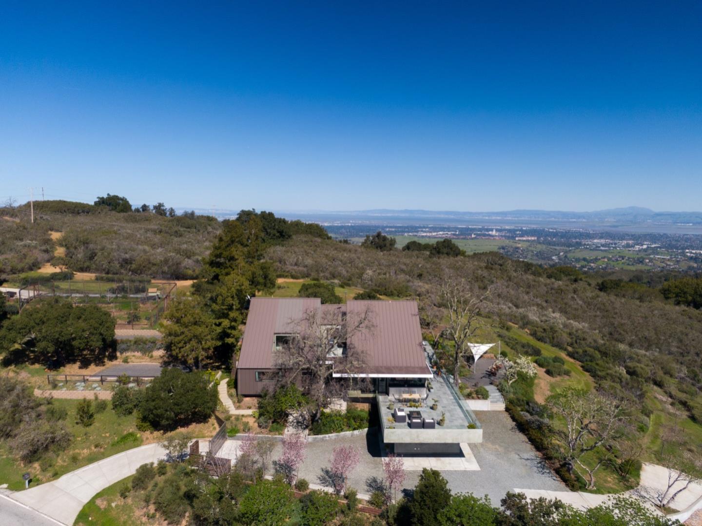 Detail Gallery Image 34 of 35 For 3810 Page Mill Rd, Los Altos,  CA 94022 - 4 Beds | 3/1 Baths