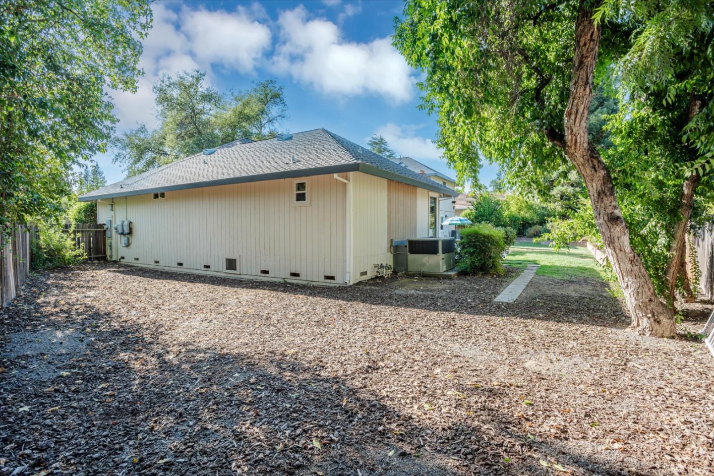 Detail Gallery Image 54 of 111 For 140 Oak Rock Cir, Folsom,  CA 95630 - 4 Beds | 4 Baths