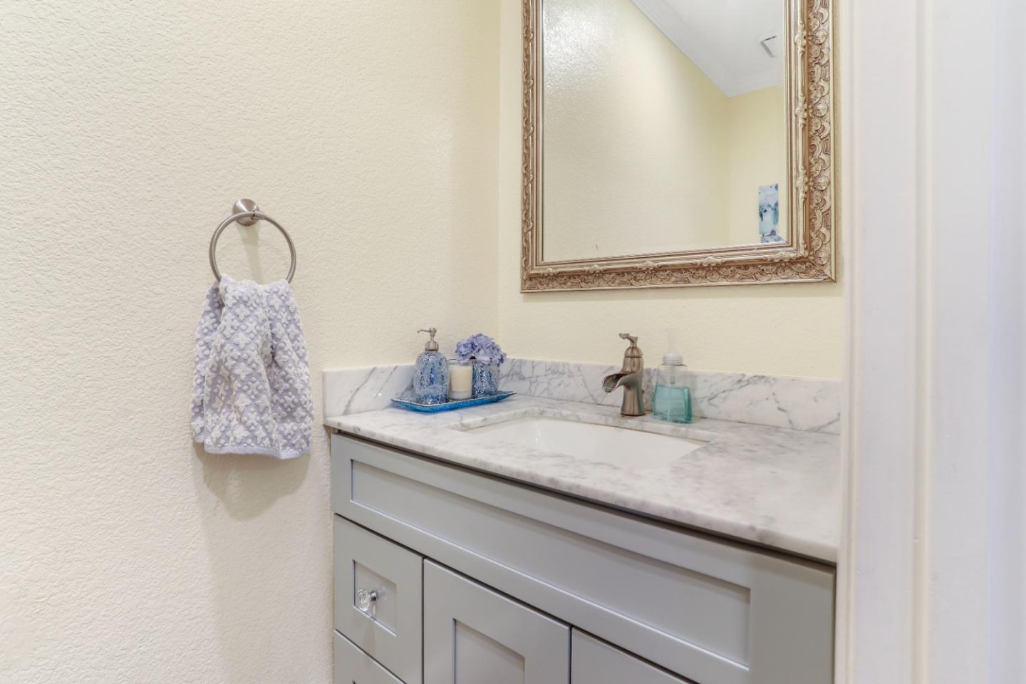 Detail Gallery Image 24 of 41 For 1155 Yorkshire Loop, Tracy,  CA 95376 - 4 Beds | 2/1 Baths