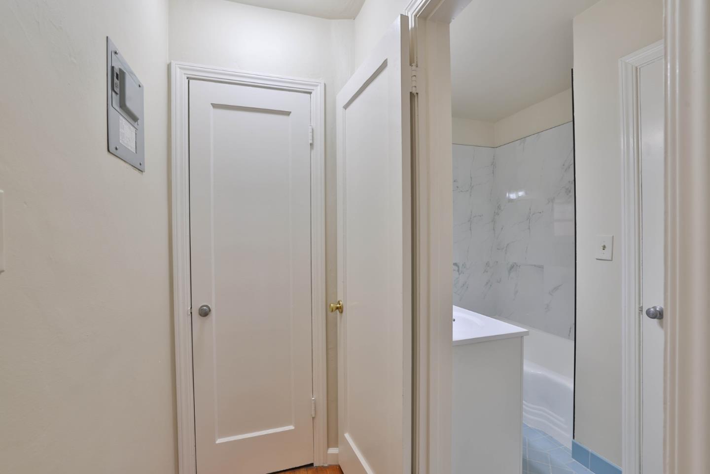 Detail Gallery Image 12 of 20 For 584 N 2nd St, San Jose,  CA 95112 - – Beds | – Baths