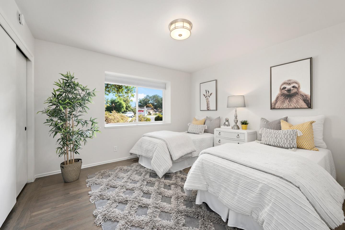 Detail Gallery Image 19 of 33 For 2050 Madelaine Ct, Los Altos,  CA 94024 - 3 Beds | 2/1 Baths