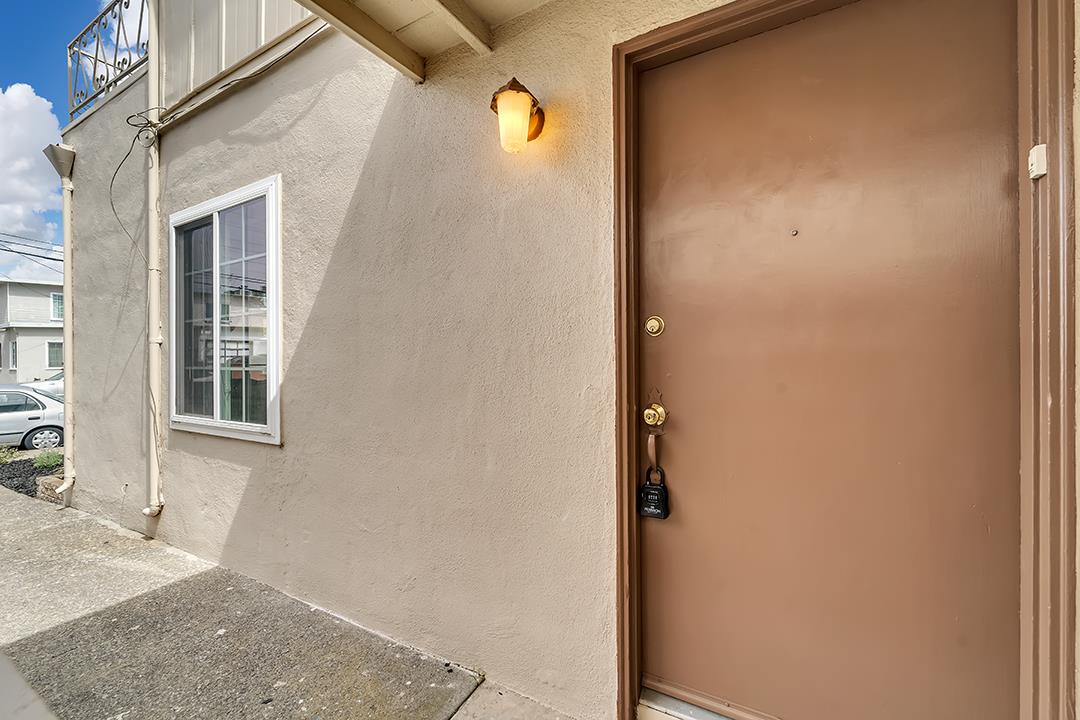 Detail Gallery Image 7 of 34 For 43 San Felipe Ave, South San Francisco,  CA 94080 - 3 Beds | 2 Baths