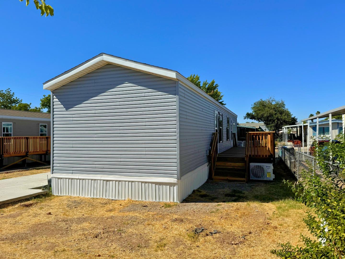 Detail Gallery Image 4 of 20 For 107 Village Cir #107,  Sacramento,  CA 95838 - 2 Beds | 1 Baths