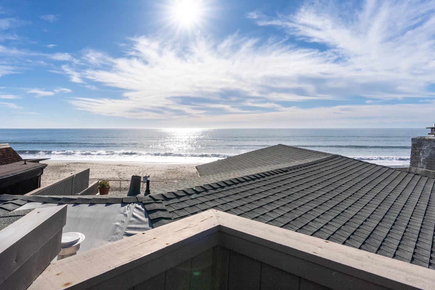 Detail Gallery Image 17 of 54 For 545 Beach Dr, Aptos,  CA 95003 - 5 Beds | 4/1 Baths