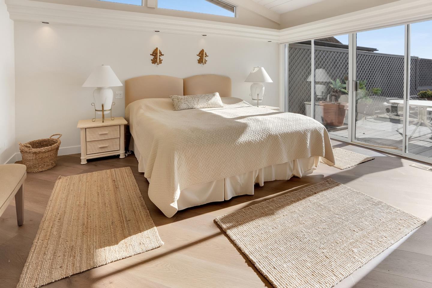 Detail Gallery Image 33 of 54 For 545 Beach Dr, Aptos,  CA 95003 - 5 Beds | 4/1 Baths