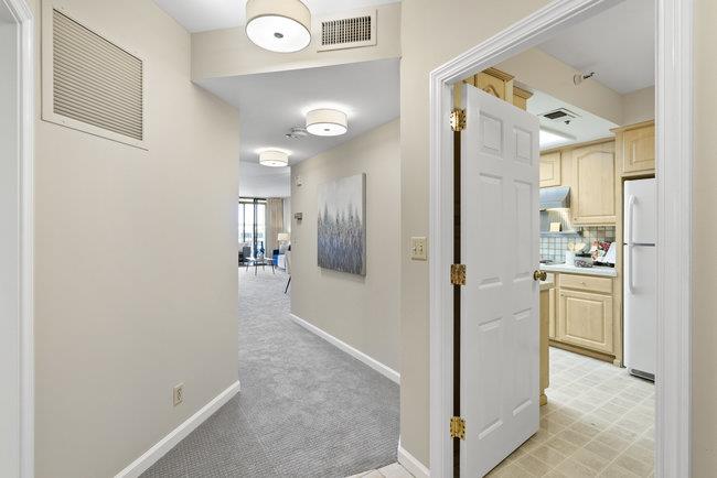 Detail Gallery Image 6 of 32 For 555 Laurel Ave #429,  San Mateo,  CA 94401 - 1 Beds | 2 Baths