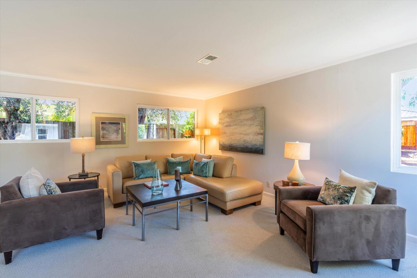 Detail Gallery Image 11 of 34 For 940 Golden Way, Los Altos,  CA 94024 - 3 Beds | 2 Baths