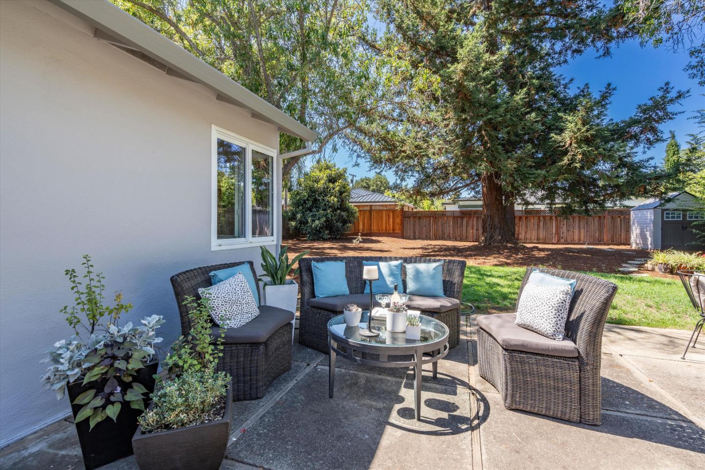 Detail Gallery Image 29 of 34 For 940 Golden Way, Los Altos,  CA 94024 - 3 Beds | 2 Baths