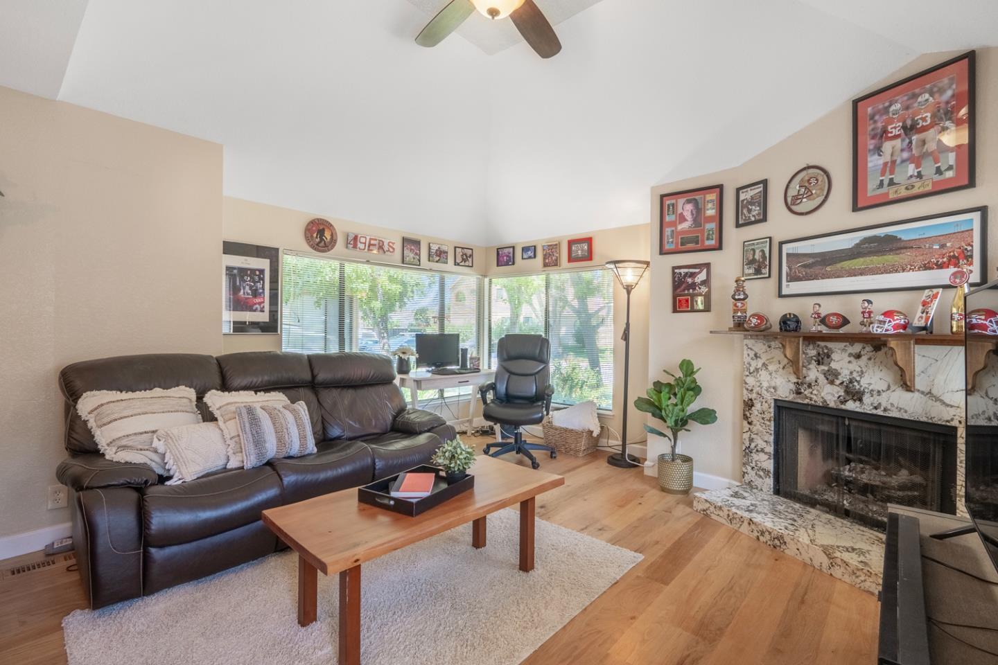 Detail Gallery Image 13 of 33 For 2153 Darnis Cir, Morgan Hill,  CA 95037 - 3 Beds | 2/1 Baths