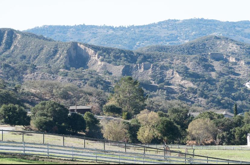 Detail Gallery Image 10 of 57 For 350 San Benancio Rd, Salinas,  CA 93908 - 3 Beds | 3/1 Baths