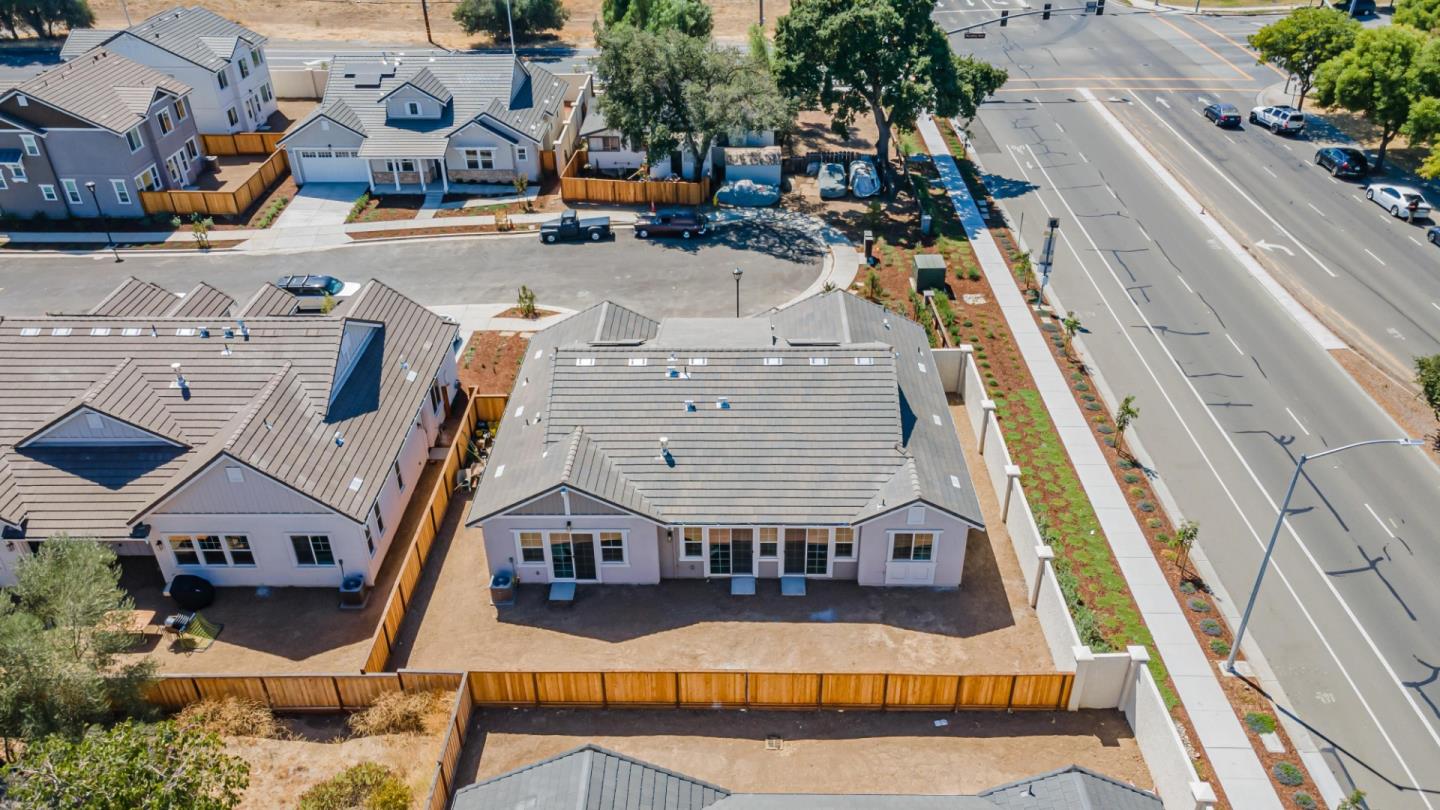 Detail Gallery Image 61 of 84 For 16930 Brut Ln, Morgan Hill,  CA 95037 - 4 Beds | 2/1 Baths