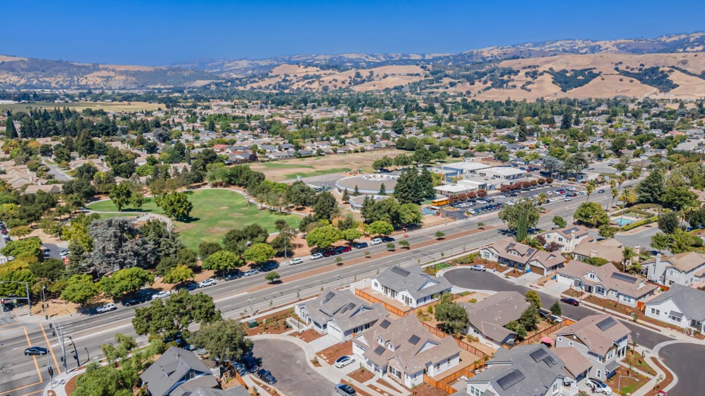 Detail Gallery Image 67 of 84 For 16930 Brut Ln, Morgan Hill,  CA 95037 - 4 Beds | 2/1 Baths