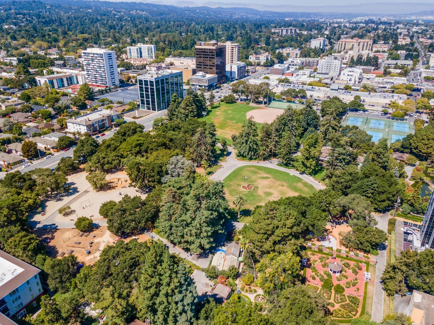 Detail Gallery Image 59 of 63 For 11 Hayward Ave #2004,  San Mateo,  CA 94401 - 2 Beds | 2 Baths