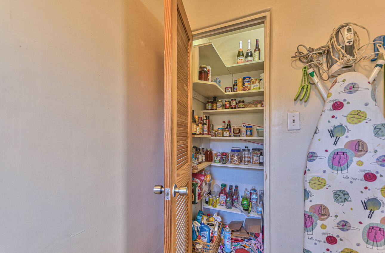 Detail Gallery Image 15 of 31 For 233 W Alisal St, Salinas,  CA 93901 - 2 Beds | 1 Baths