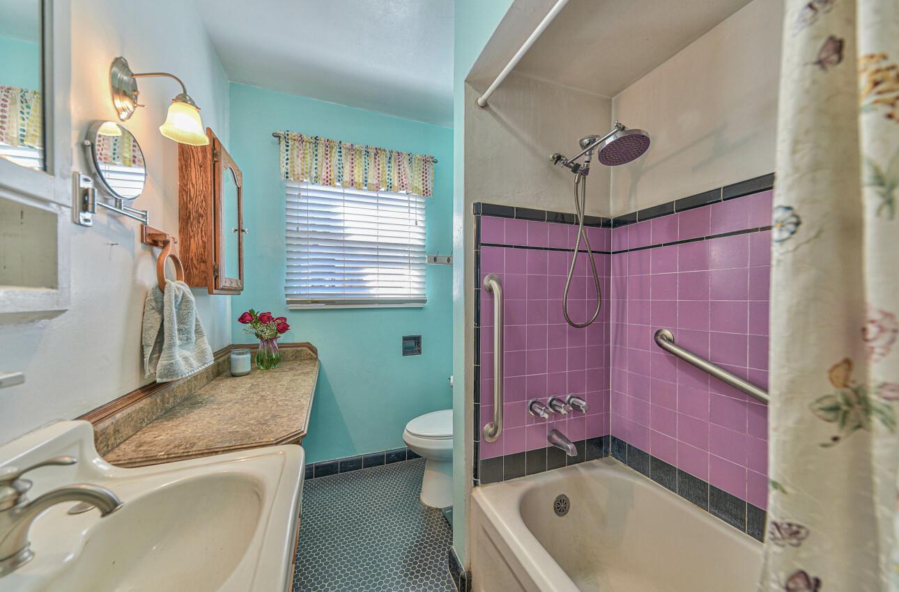 Detail Gallery Image 23 of 31 For 233 W Alisal St, Salinas,  CA 93901 - 2 Beds | 1 Baths