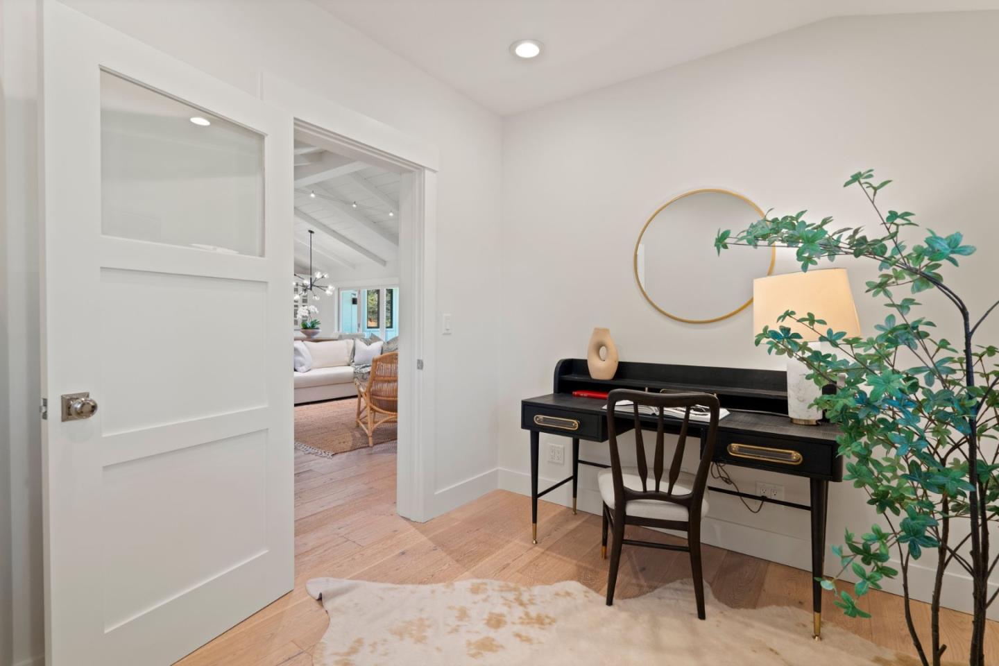 Detail Gallery Image 17 of 61 For 1330 Fairway Dr, Los Altos,  CA 94024 - 4 Beds | 4/1 Baths