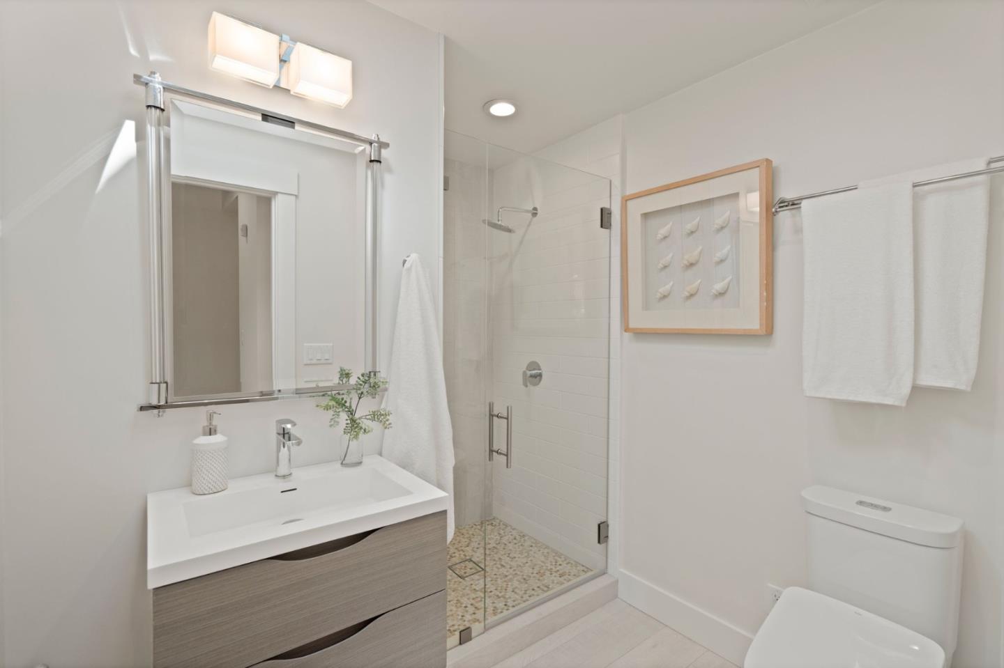 Detail Gallery Image 21 of 61 For 1330 Fairway Dr, Los Altos,  CA 94024 - 4 Beds | 4/1 Baths