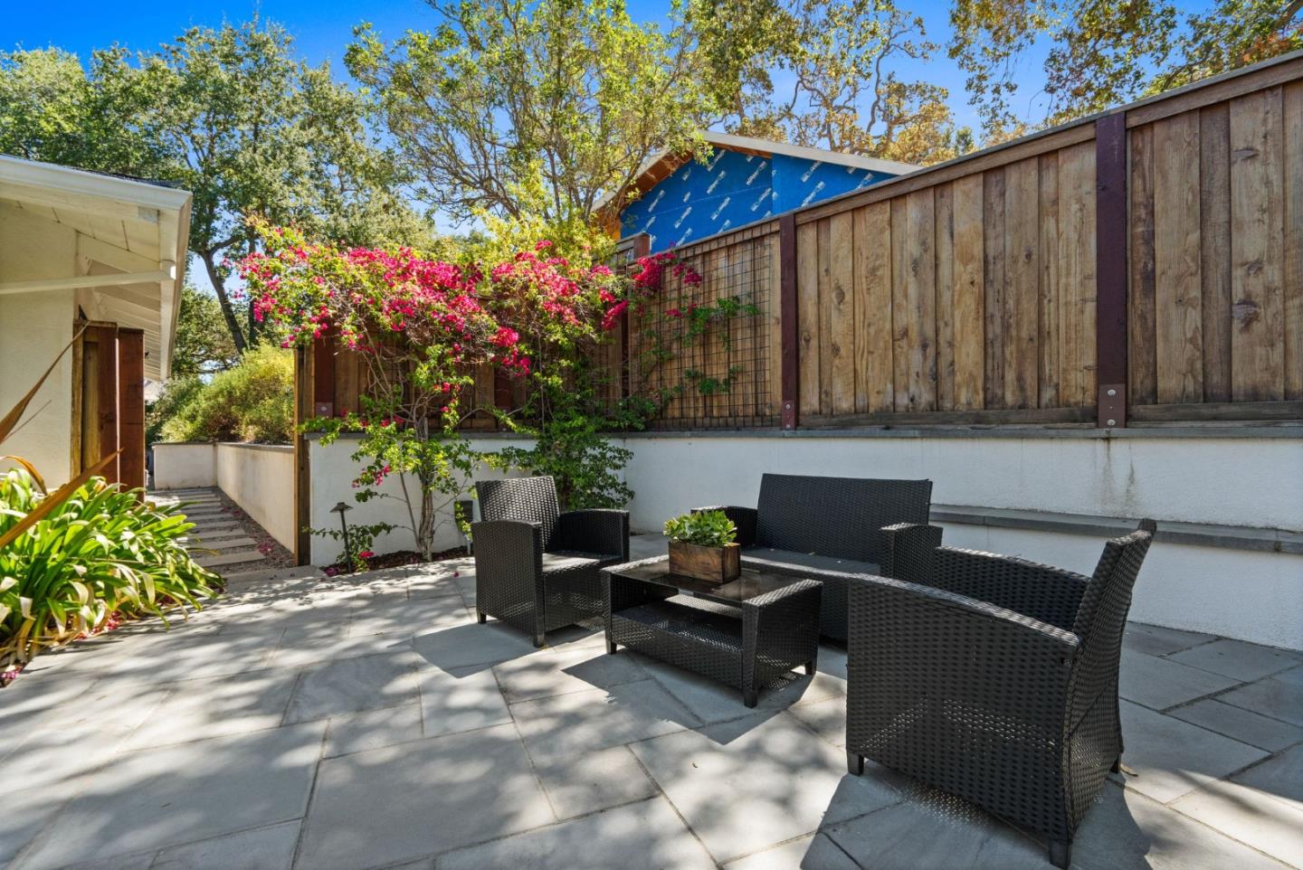 Detail Gallery Image 48 of 61 For 1330 Fairway Dr, Los Altos,  CA 94024 - 4 Beds | 4/1 Baths