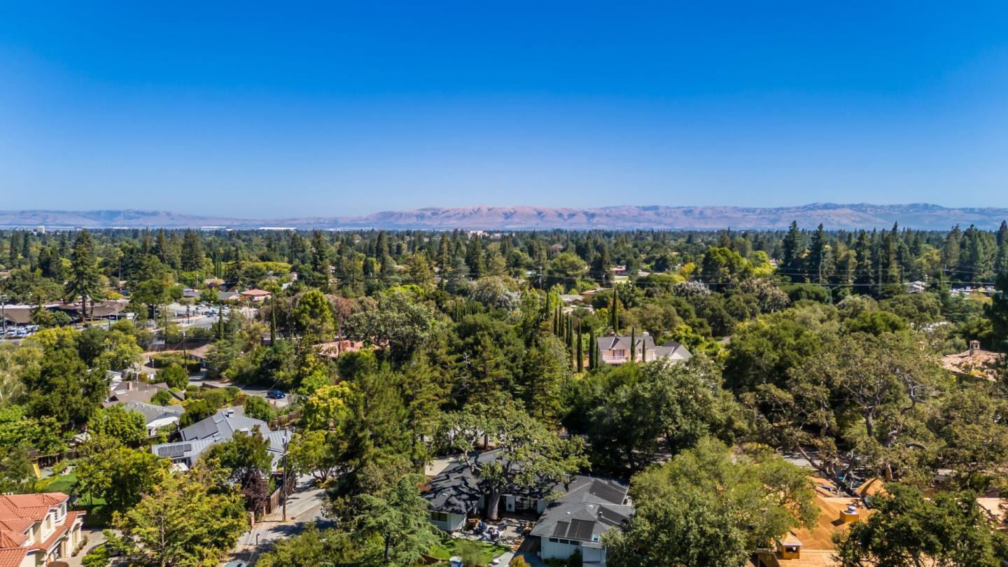 Detail Gallery Image 60 of 61 For 1330 Fairway Dr, Los Altos,  CA 94024 - 4 Beds | 4/1 Baths