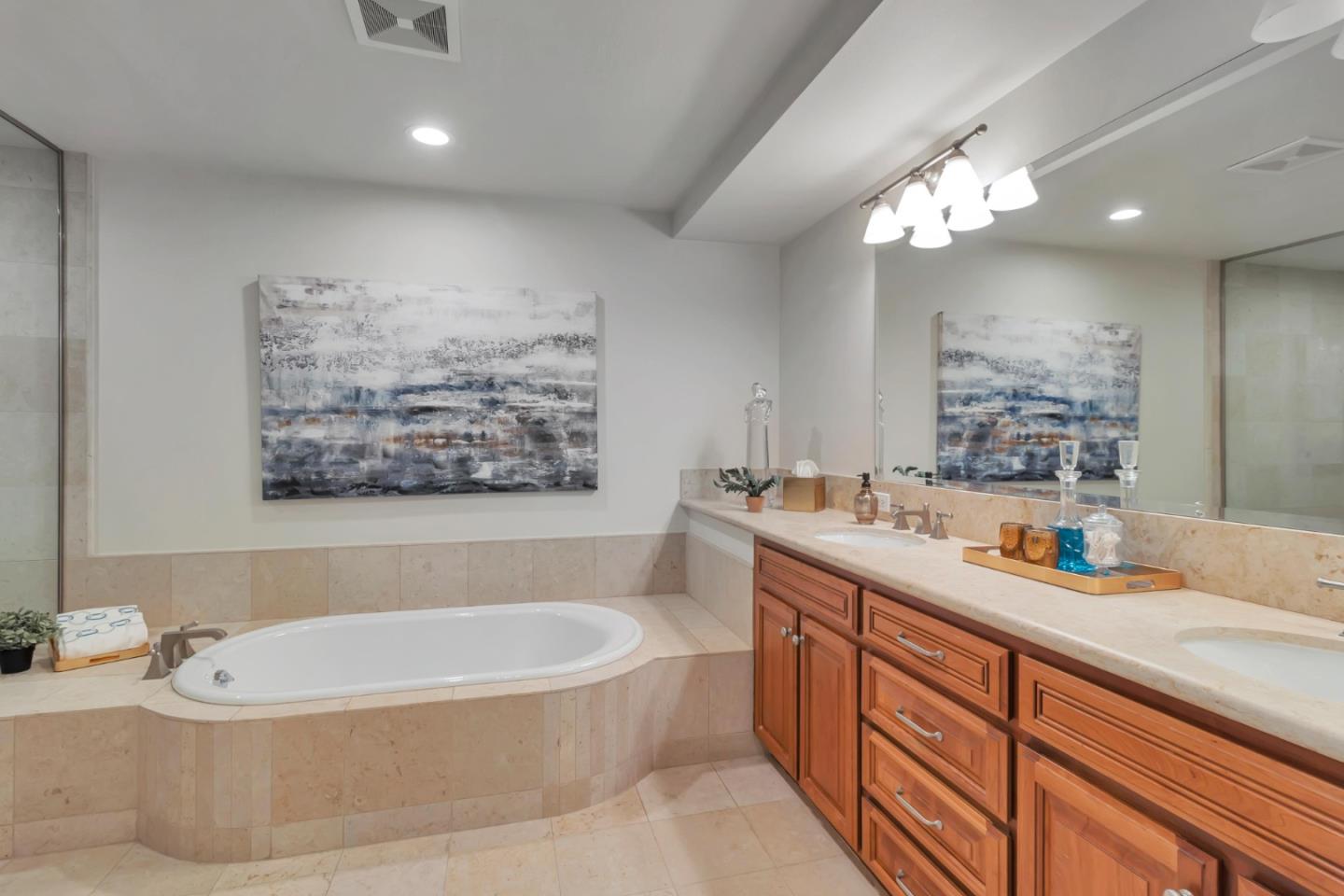 Detail Gallery Image 33 of 46 For 325 Channing Ave #104,  Palo Alto,  CA 94301 - 2 Beds | 2/1 Baths