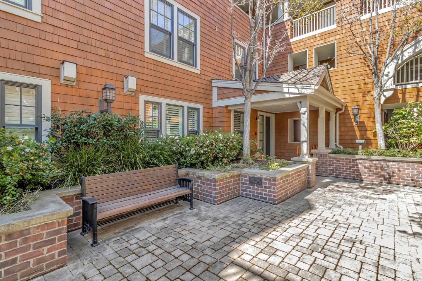 Detail Gallery Image 44 of 46 For 325 Channing Ave #104,  Palo Alto,  CA 94301 - 2 Beds | 2/1 Baths