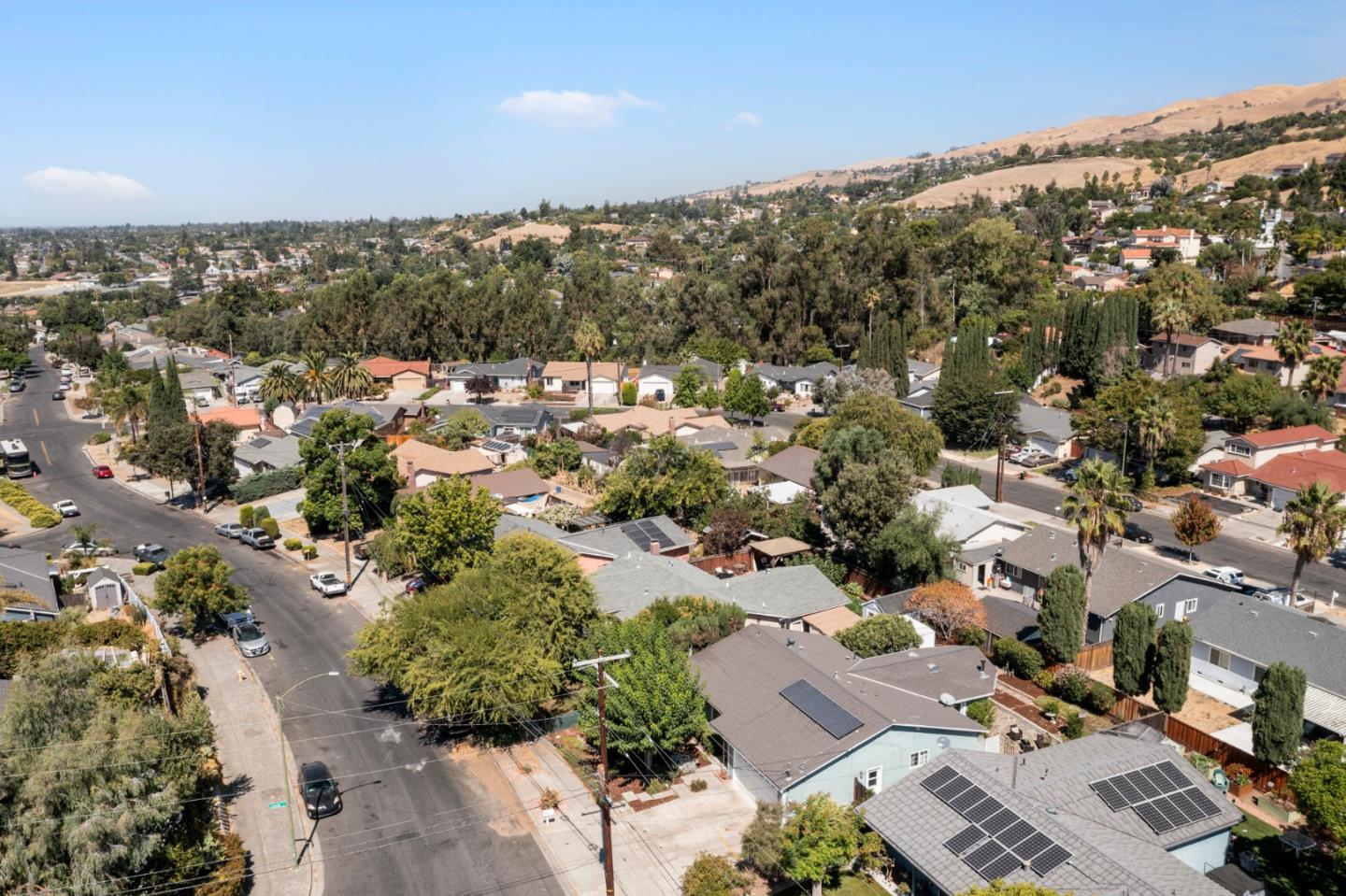 Detail Gallery Image 38 of 38 For 930 Hobie Ln, San Jose,  CA 95127 - 3 Beds | 2 Baths