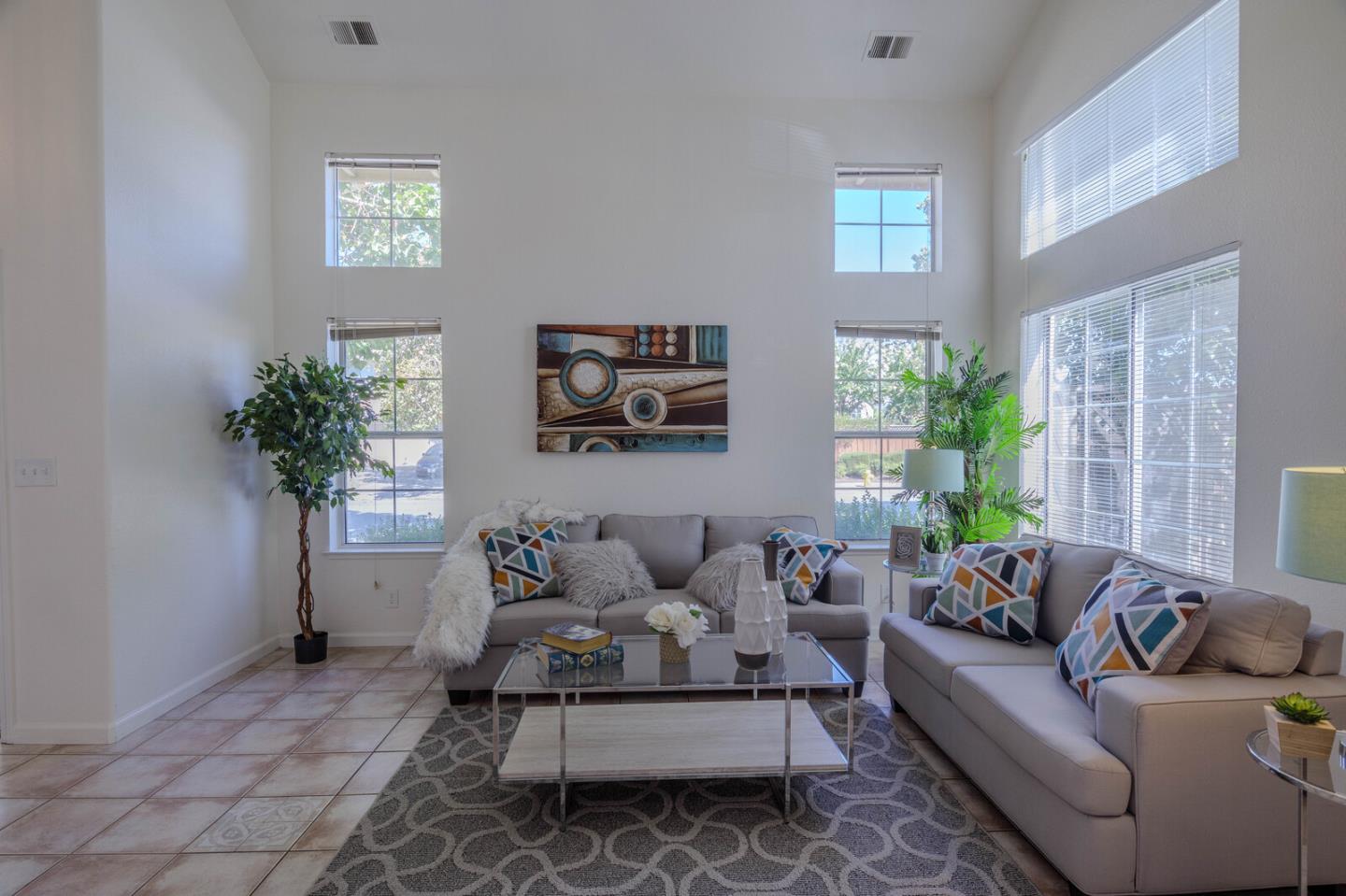 Detail Gallery Image 11 of 44 For 17315 Serene Dr, Morgan Hill,  CA 95037 - 3 Beds | 2 Baths