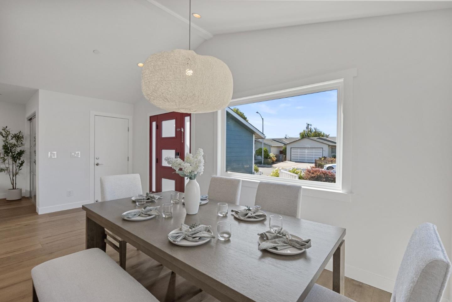 Detail Gallery Image 12 of 46 For 2339 Clipper St, San Mateo,  CA 94403 - 4 Beds | 2/1 Baths