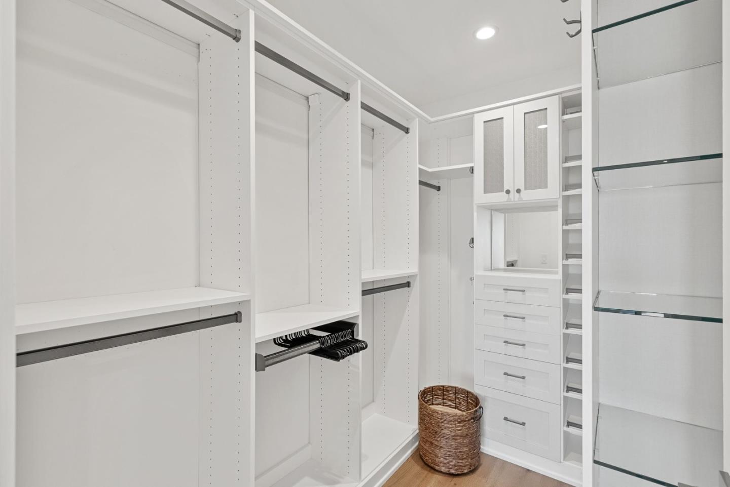 Detail Gallery Image 18 of 46 For 2339 Clipper St, San Mateo,  CA 94403 - 4 Beds | 2/1 Baths