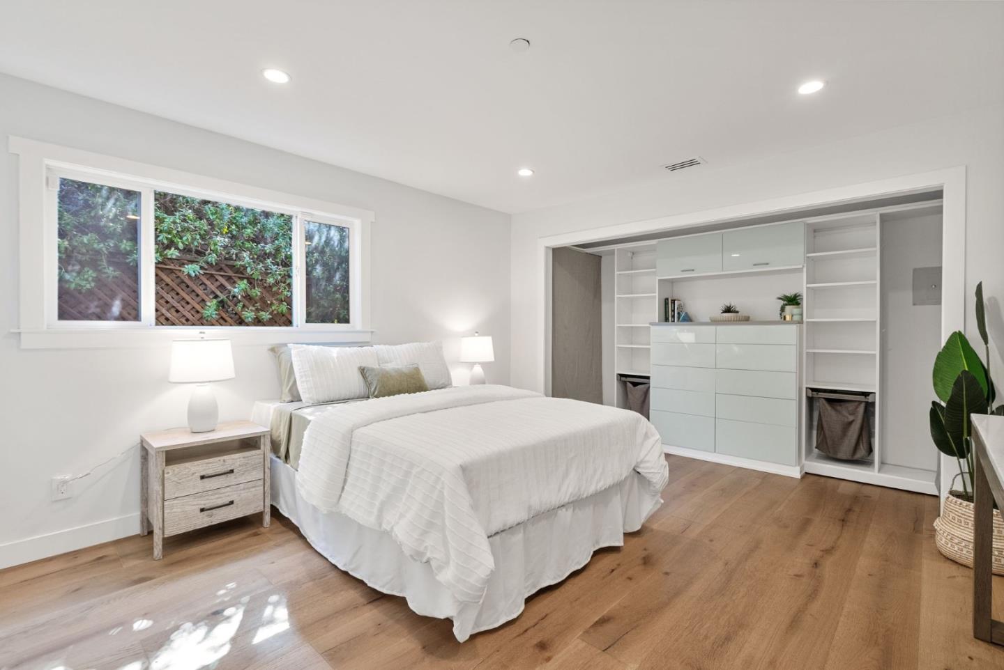 Detail Gallery Image 21 of 46 For 2339 Clipper St, San Mateo,  CA 94403 - 4 Beds | 2/1 Baths