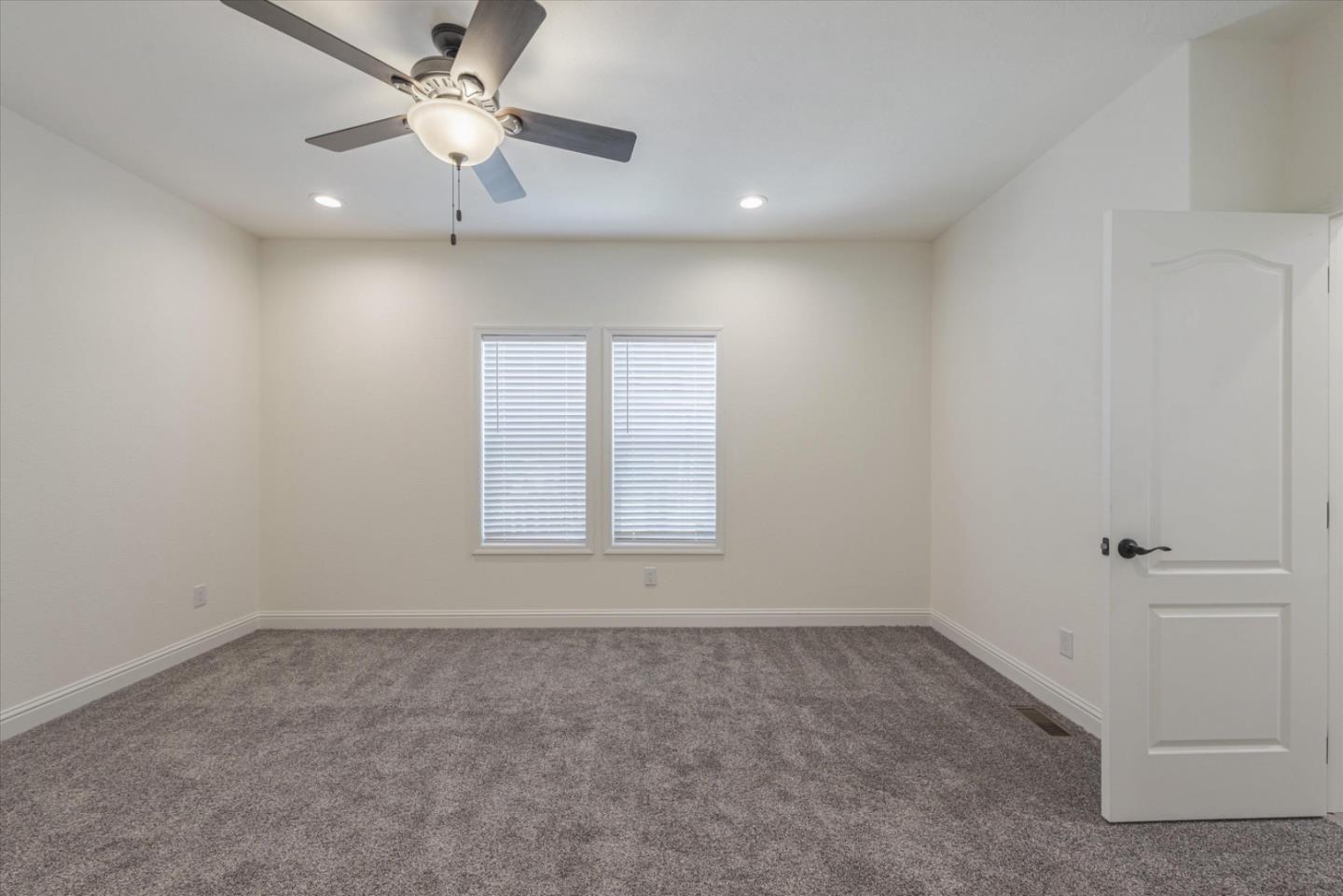 Detail Gallery Image 14 of 27 For 510 Saddle Brook Dr #285,  San Jose,  CA 95136 - 3 Beds | 2 Baths