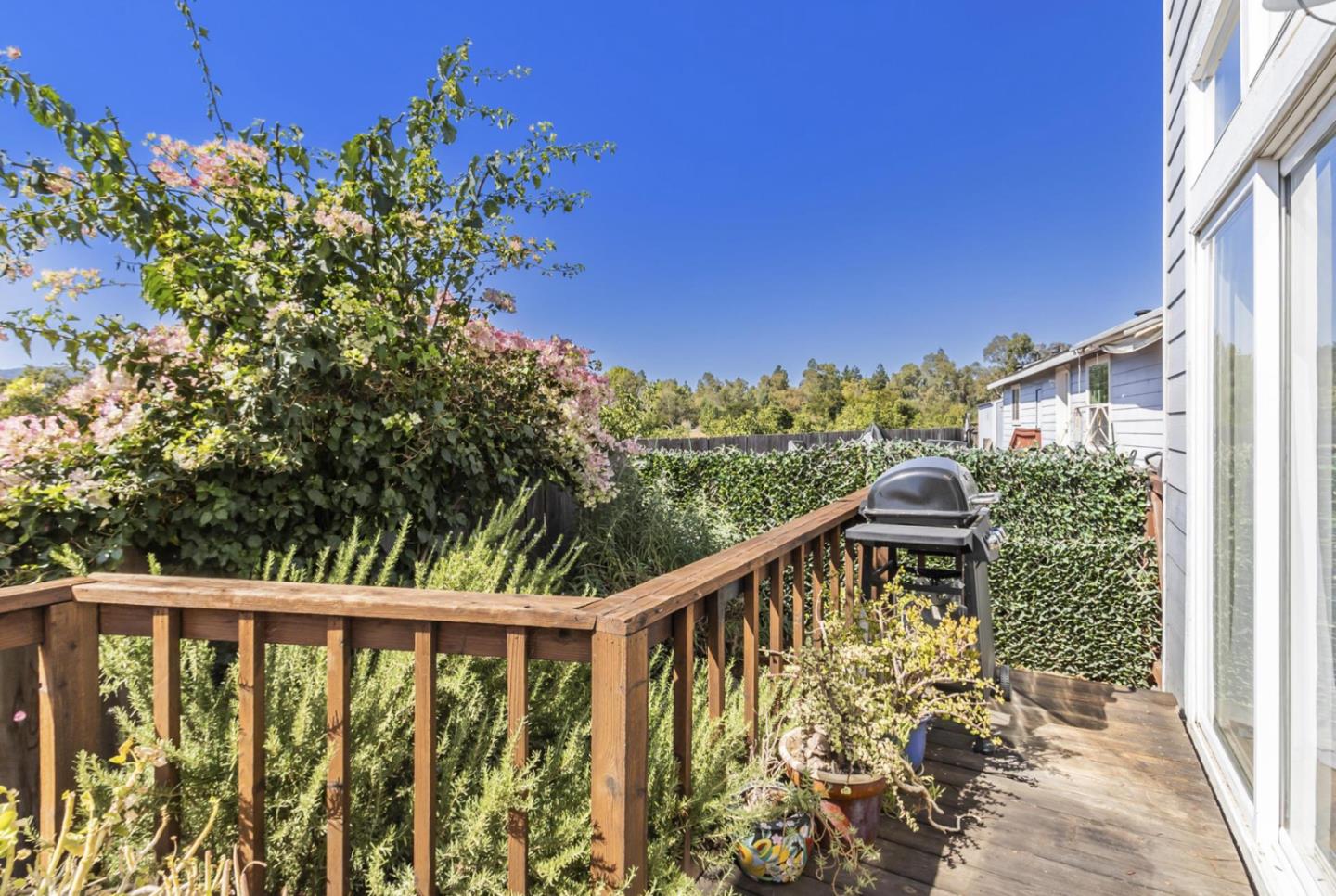 Detail Gallery Image 19 of 21 For 14685 Oka Rd #6,  Los Gatos,  CA 95032 - 3 Beds | 2 Baths