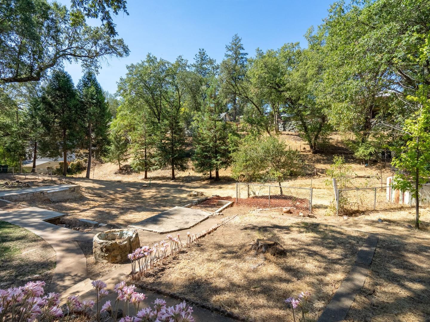 Detail Gallery Image 7 of 15 For 2784 Tunnel St, Placerville,  CA 95667 - 3 Beds | 2 Baths